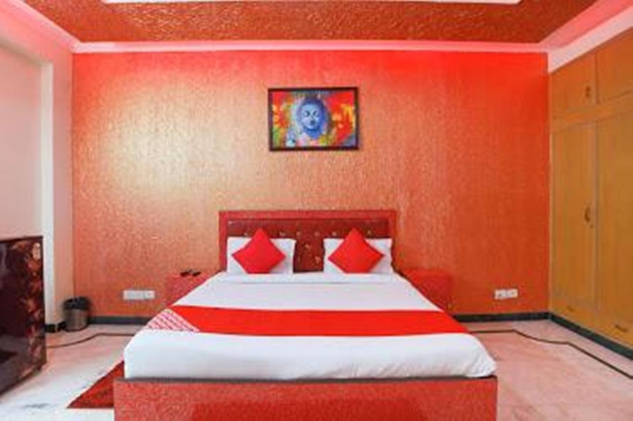 Hotel Inn Noida Buitenkant foto