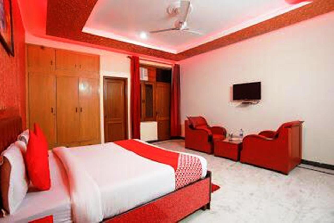 Hotel Inn Noida Buitenkant foto